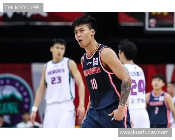 CCTV5直播广东男篮对决新疆库克首秀赵睿迎战老东家胜负难以预料