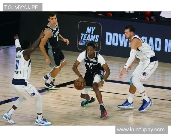 希尔德开场穿错短裤引发尴尬暂停期间急返更衣室更换装备